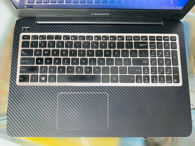 Laptop Asus A556U core i5